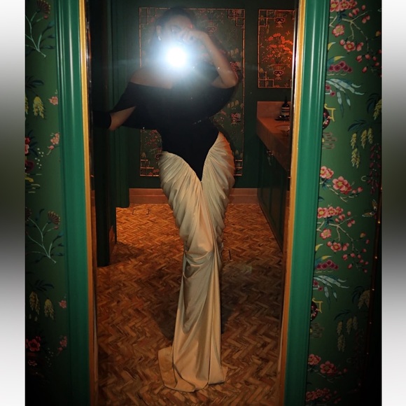 Elegant Black and White Off-Shoulder Gown custom from Dubai as seen on Noor - Picture 4 of 16